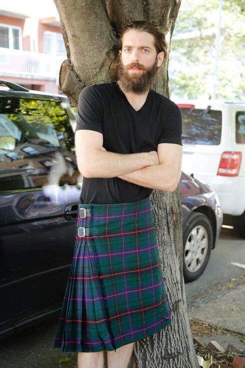 Secure Davidson Kilt – High-Quality Traditional Wear, Perfect Fit Guaranteed