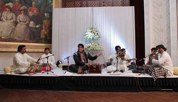 Book Famous Ghazal singer in India – Shehnai Waden