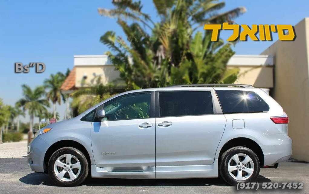 2016 Toyota Sienna LE Wheelchair Accessible Mobility Van