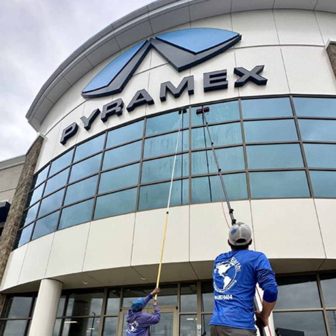 Choose Commercial Window Cleaning Services in Memphis, TN