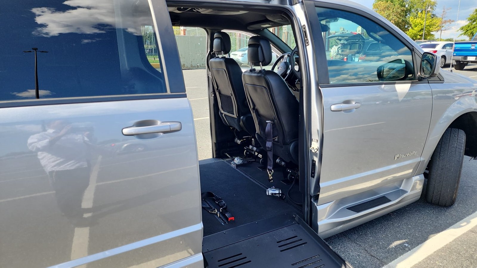 2019 Dodge Grand Caravan Wheelchair Accessible Mobility Van