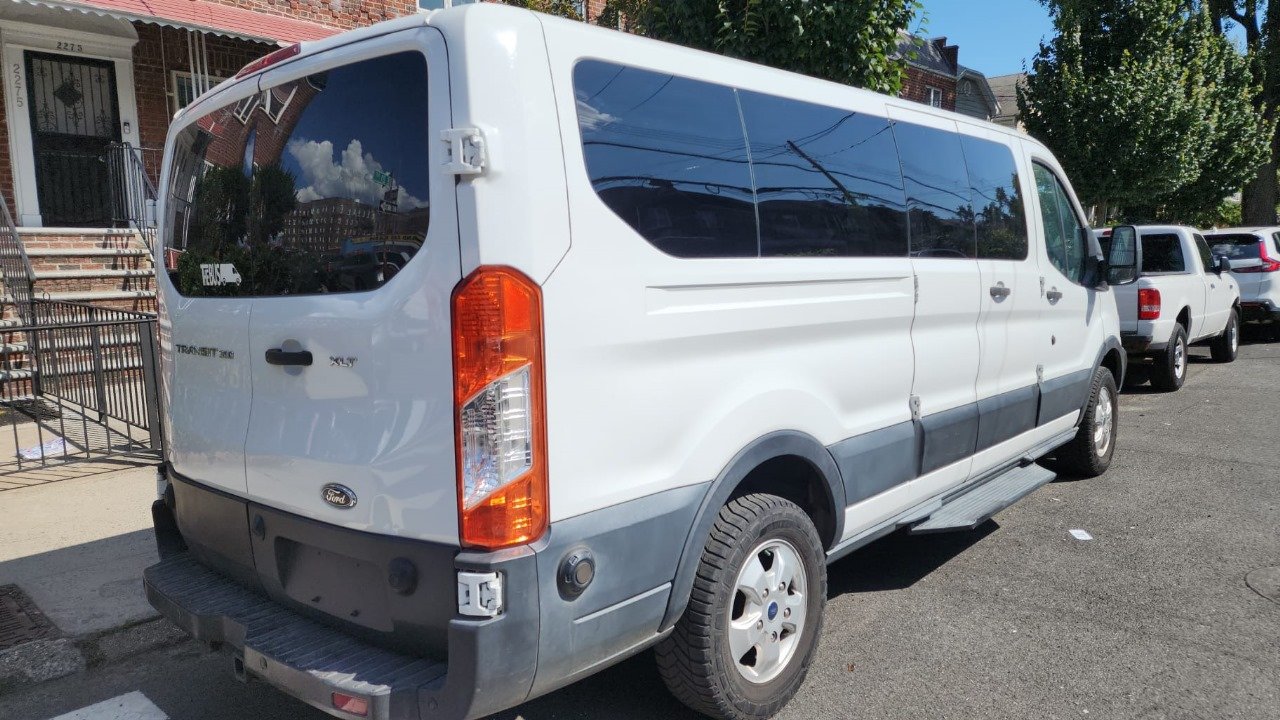 2019 Ford Transit T-350 XLT 12/15 pass. 49k Arizona miles