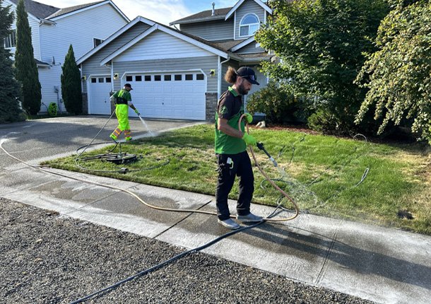 Get Concrete Pressure Cleaning Services in Puyallup, WA