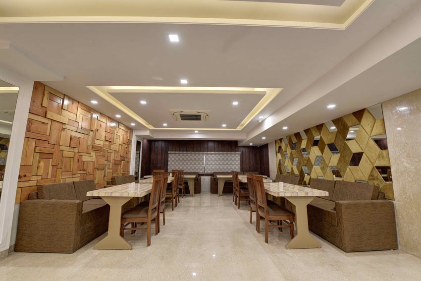 Best Hotels in Noida: Top Stays for Comfort & Luxury