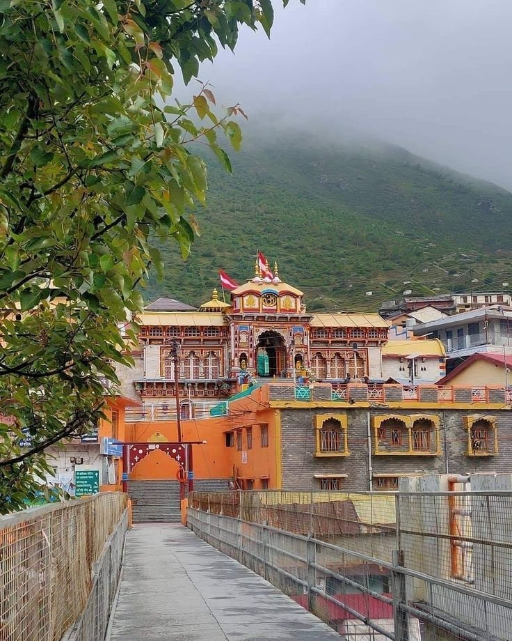 Excellent Chardham Yatra Package from Mumbai