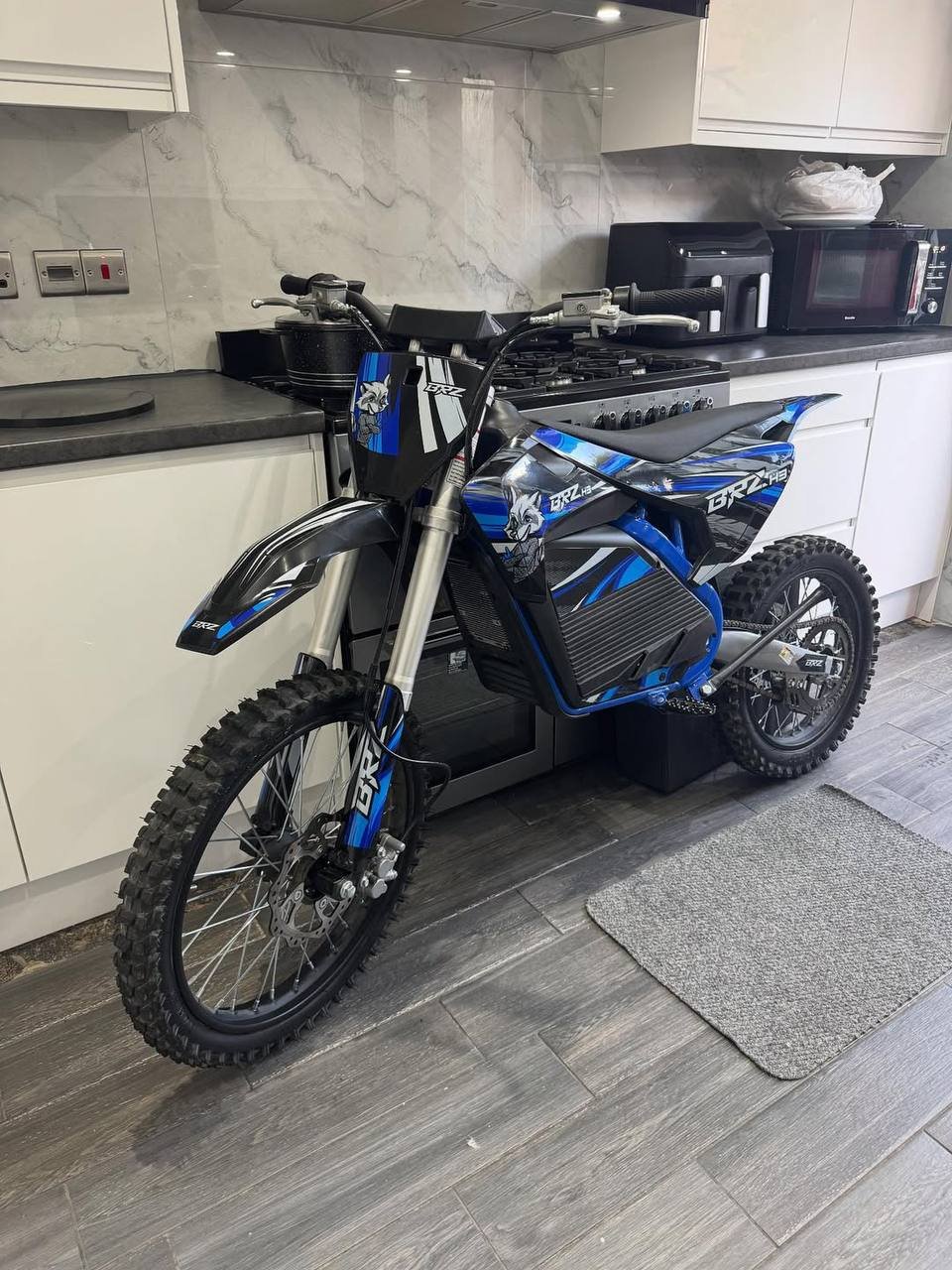 BRZ NEON THUNDER PRO 72V 5000W ELECTRIC DIRT BIKE